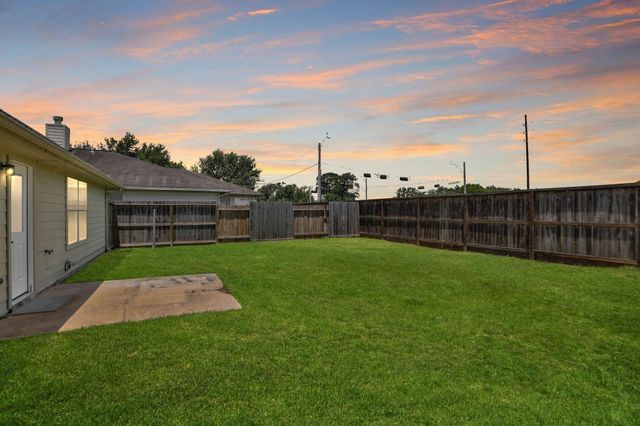 2522 Cardinal Elm Street, Fresno, TX 77545