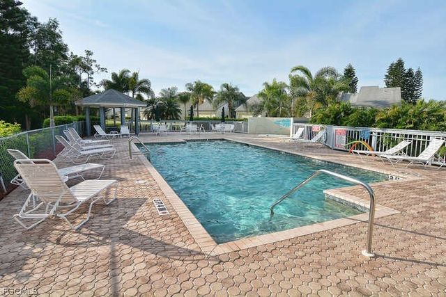 1401 McGregor Park CIR, Fort Myers, FL 33908