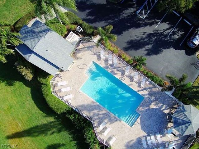 1401 McGregor Park CIR, Fort Myers, FL 33908