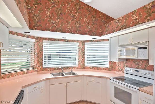 1401 McGregor Park CIR, Fort Myers, FL 33908