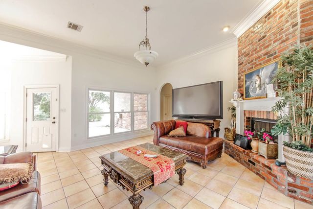 111 Thetford Drive, Houma, LA 70360