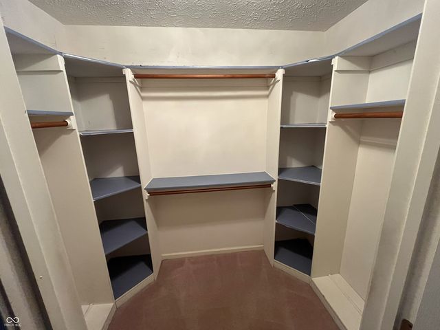 215 Andrews Boulevard East Drive, Plainfield, IN 46168