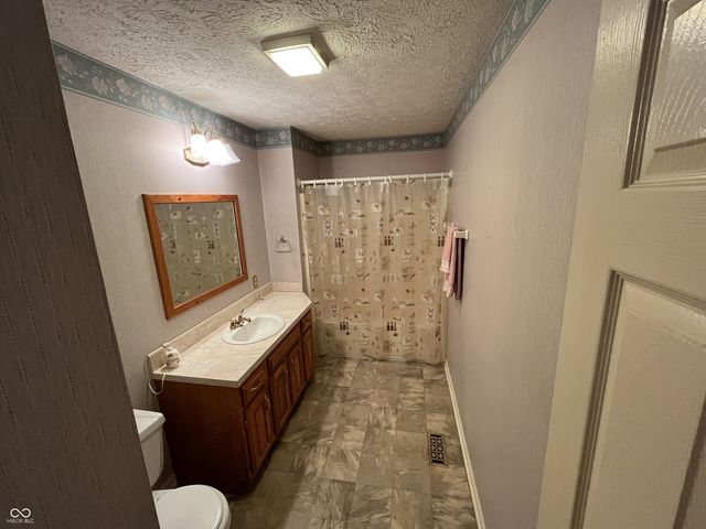 215 Andrews Boulevard East Drive, Plainfield, IN 46168