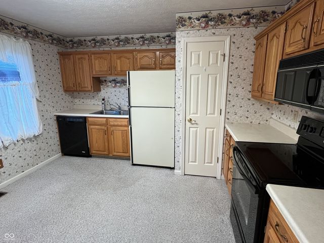 215 Andrews Boulevard East Drive, Plainfield, IN 46168