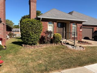 215 Andrews Boulevard East Drive, Plainfield, IN 46168