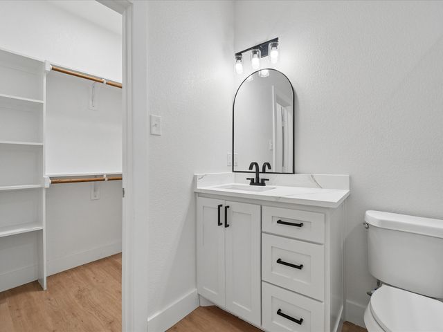 826 Stamps Avenue, Fort Worth, TX 76114