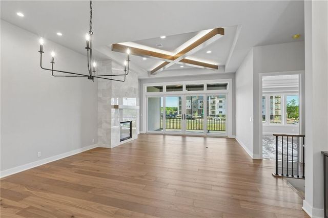 13721 Pembroke Lane, Leawood, KS 66224
