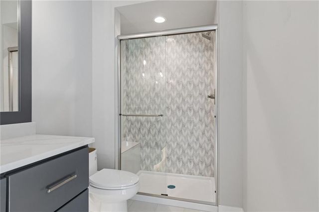 13721 Pembroke Lane, Leawood, KS 66224