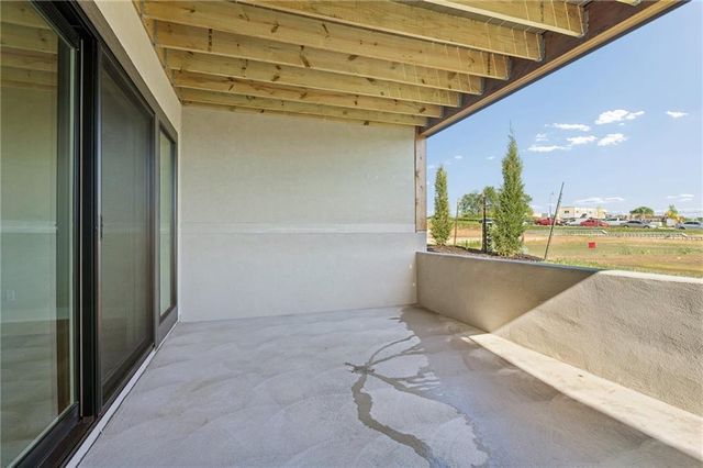 13721 Pembroke Lane, Leawood, KS 66224