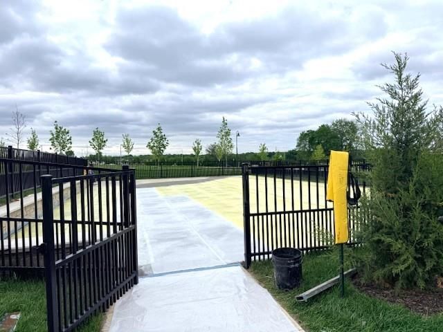 13721 Pembroke Lane, Leawood, KS 66224