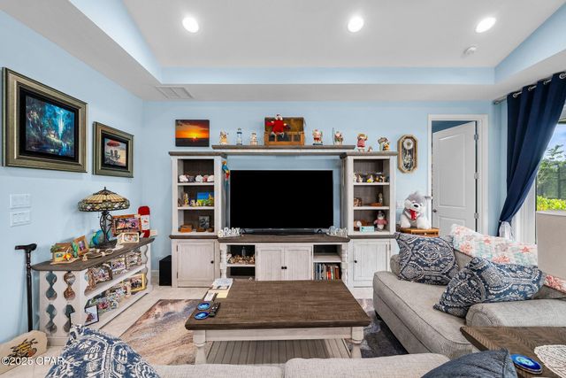 8336 Landshark Boulevard, Panama City Beach, FL 32413