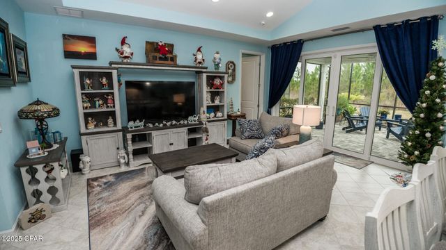 8336 Landshark Boulevard, Panama City Beach, FL 32413