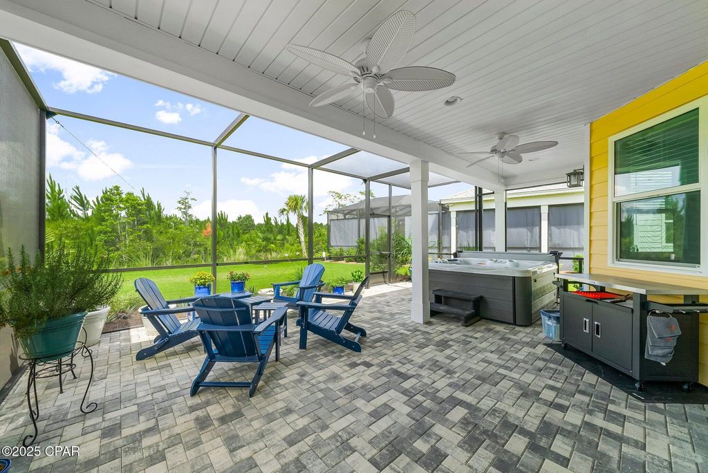 Image 29 of property listing at 8336 Landshark Boulevard, Panama City Beach, FL 32413