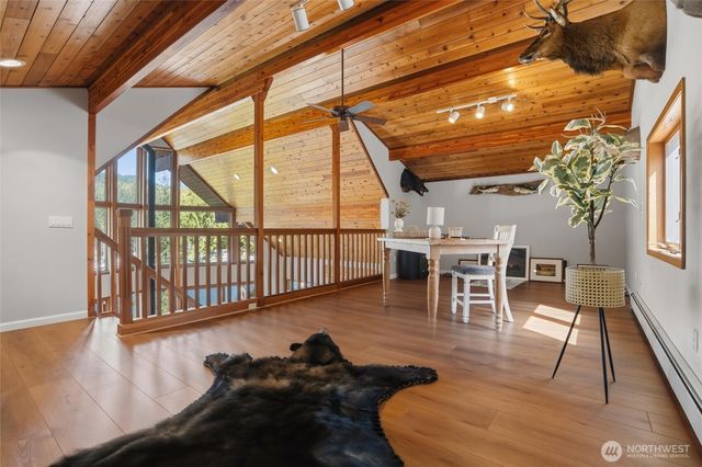 17 Quiet Place, Brinnon, WA 98320