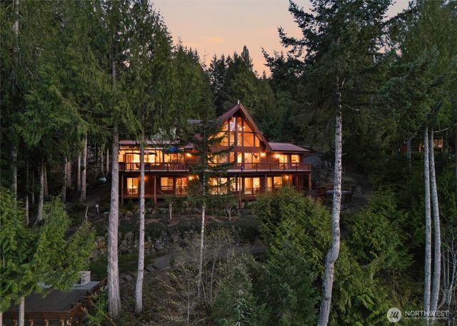 17 Quiet Place, Brinnon, WA 98320