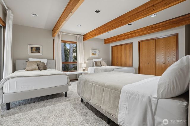 17 Quiet Place, Brinnon, WA 98320