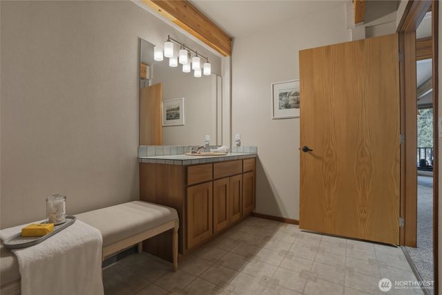 17 Quiet Place, Brinnon, WA 98320
