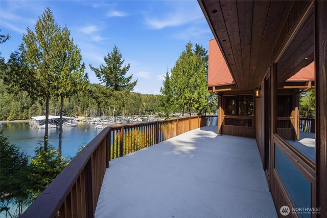 17 Quiet Place, Brinnon, WA 98320