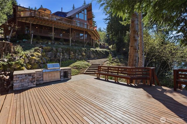 17 Quiet Place, Brinnon, WA 98320