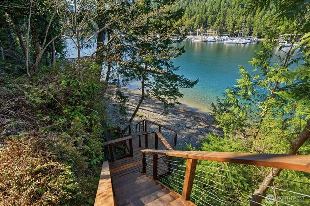 17 Quiet Place, Brinnon, WA 98320