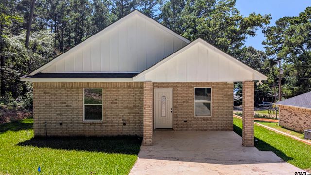 20428 High Point Dr, Flint, TX 75762