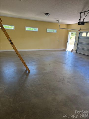133 Sunset Mountain Trail, Franklin, NC 28734