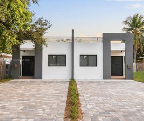 1216-1218 NE 112th Street, Miami, FL 33161