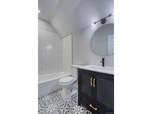 3700 N Lafayette St, Denver, CO 80205