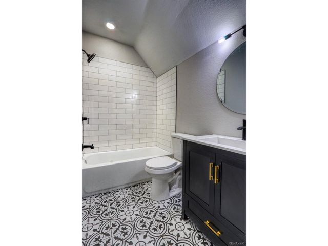 3700 N Lafayette St, Denver, CO 80205
