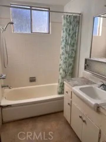 482 Rowland, Camarillo, CA 93010