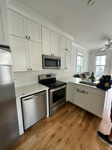 15 Strawberry Lane, Charleston, SC 29403