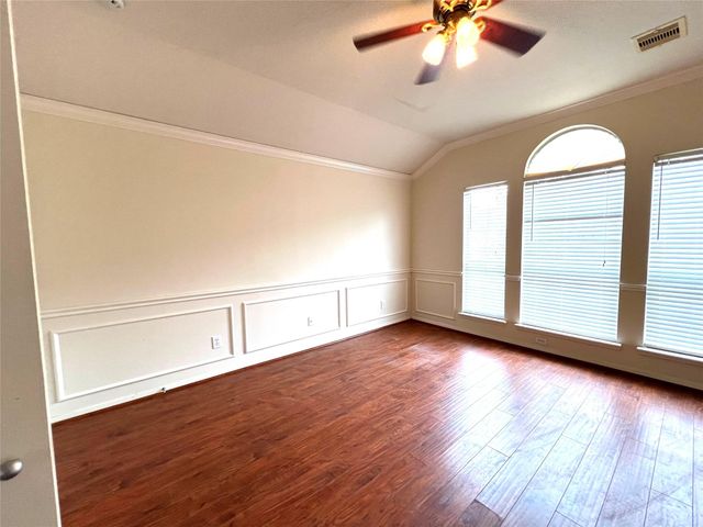 442 Pinewood Ridge Drive, Spring, TX 77386