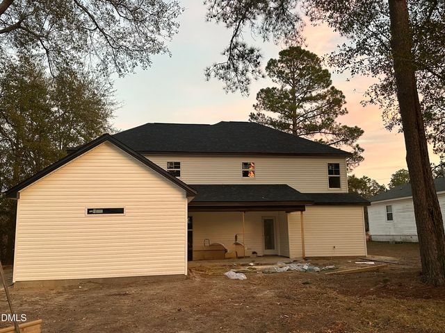 125 Crawford Street, Raeford, NC 28376