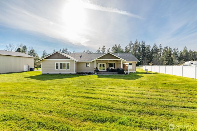 13837 Bay View Road, Mount Vernon, WA 98273