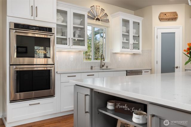 13837 Bay View Road, Mount Vernon, WA 98273
