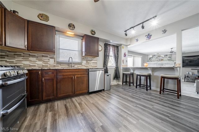 370 Lear Road, Avon Lake, OH 44012