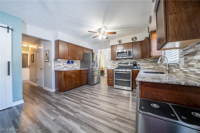 370 Lear Road, Avon Lake, OH 44012