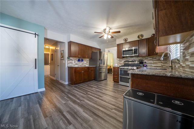 370 Lear Road, Avon Lake, OH 44012