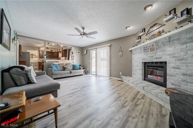 370 Lear Road, Avon Lake, OH 44012