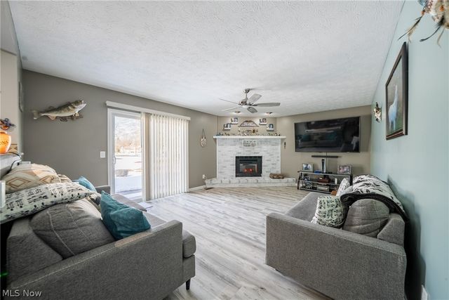 370 Lear Road, Avon Lake, OH 44012