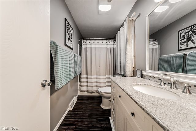 370 Lear Road, Avon Lake, OH 44012