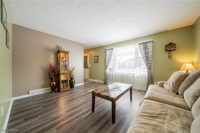 370 Lear Road, Avon Lake, OH 44012