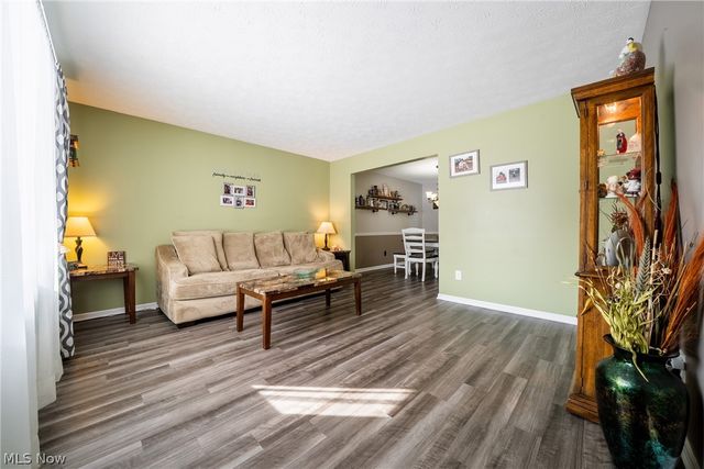 370 Lear Road, Avon Lake, OH 44012