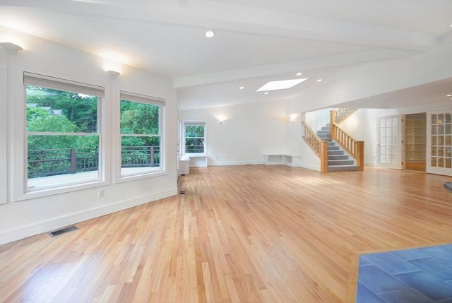 297 Laws Brook Rd, Concord, MA 01742