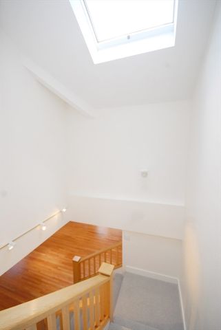 297 Laws Brook Rd, Concord, MA 01742