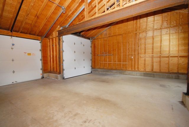 297 Laws Brook Rd, Concord, MA 01742