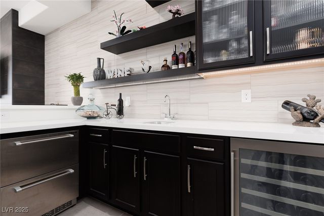 294 Lindura Court, Las Vegas, NV 89138