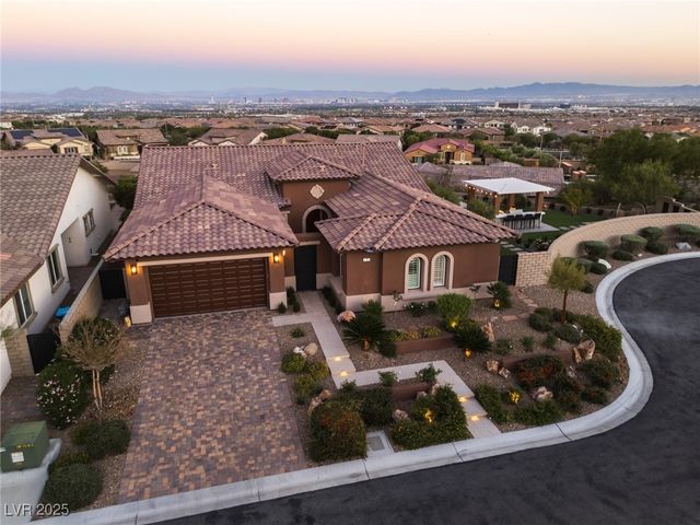294 Lindura Court, Las Vegas, NV 89138