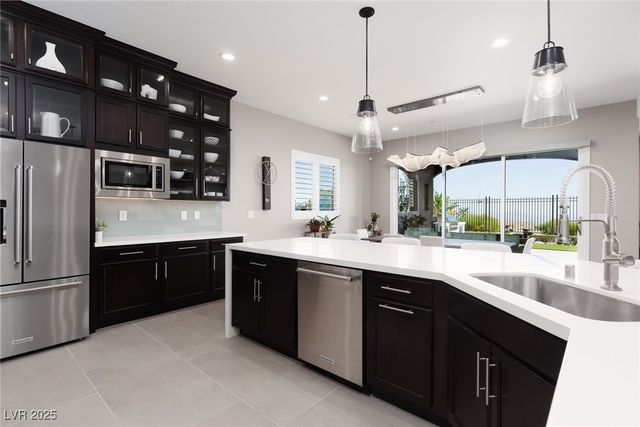 294 Lindura Court, Las Vegas, NV 89138