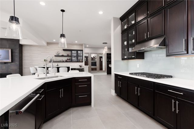 294 Lindura Court, Las Vegas, NV 89138